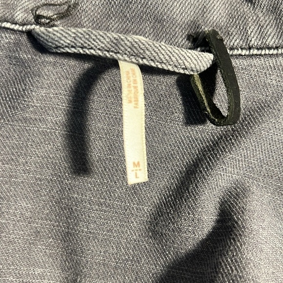 Free People  Denim Trucker Jacket Biker Y2K Button Gray Charcoal Coat M/L - Picture 8 of 11